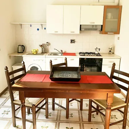 Casa Della Nonna Apartment *